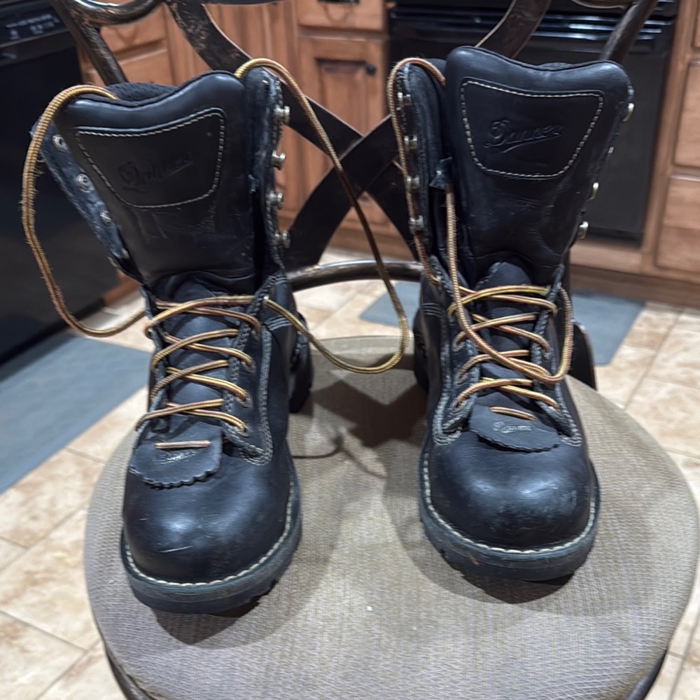 Danner Black Leather Boots with Tan Laces Quarry USA 8in steel toe Goretex 8EE